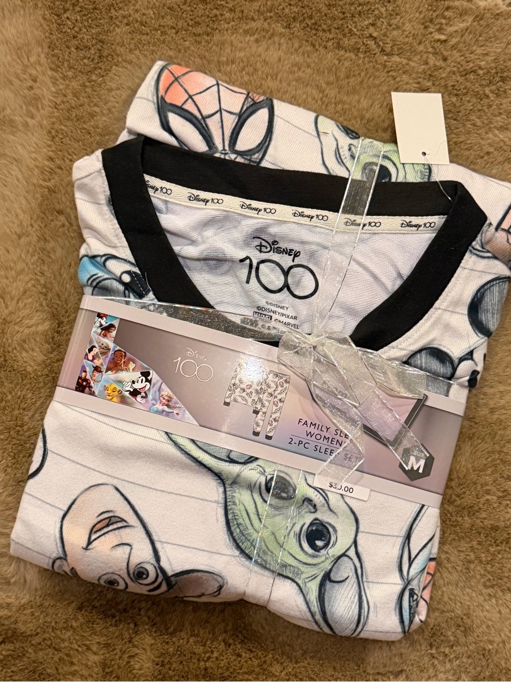 DISNEY 100th ANNIVERSARY WOMENS PAJAMAS MEDIUM SET YODA BUZZ MARVEL PIXAR GRU